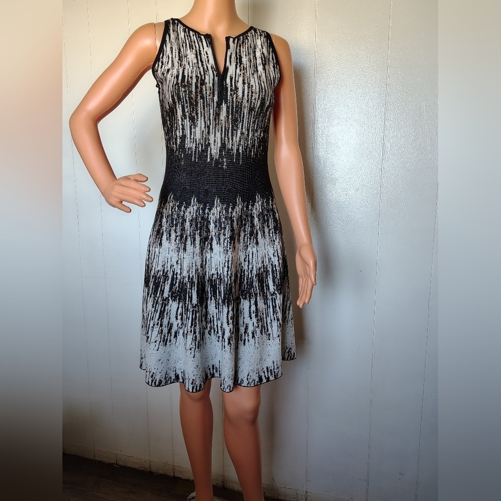 NIC+ZOE Black, Tan and White Sleeveless Dress Size PP.